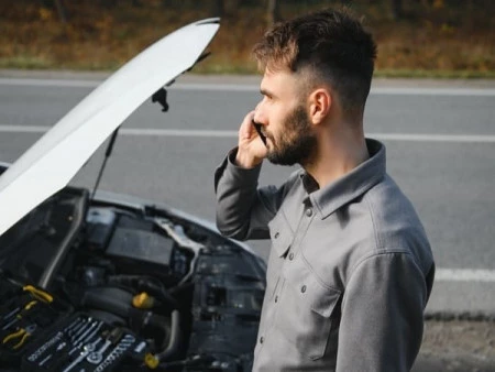 ¿Qué hacer si el coche no arranca? Causas y soluciones