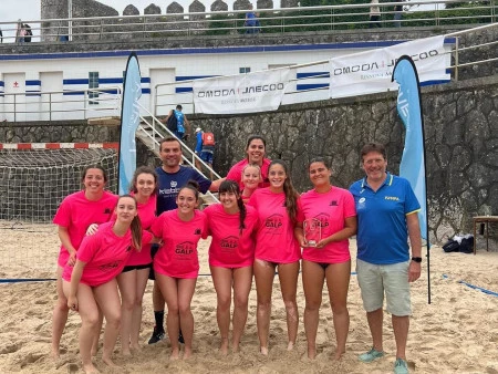 Omoda Jaecoo Resnova Motor, presente en el X Torneo “Villa de Llanes” de Balonmano Playa