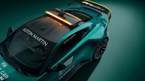 Nuevo Vantage Safety Car F1 detalles Nuevo Vantage Safety Car F1 detalles