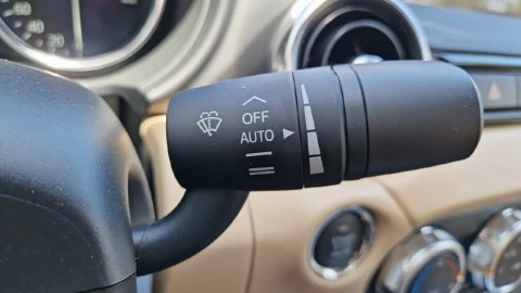 Mazda MX-5 2.0 SKYACTIV-G 135 kW (184 CV) MT Kazari