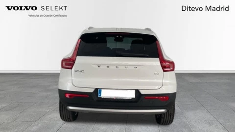 Volvo XC40 B3 G Core Auto 120 kW (163 CV)