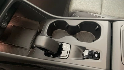 Volvo XC40 B3 G Core Auto 120 kW (163 CV)