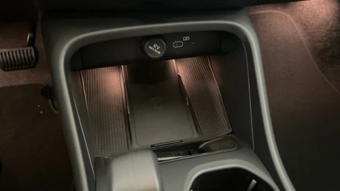 Volvo XC40 B3 G Core Auto 120 kW (163 CV)