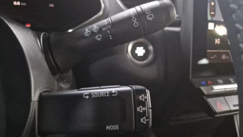 Renault Captur techno Eco-G 100cv (74 kW)