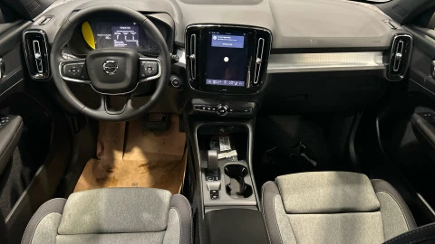 Volvo XC40 B3 G Core Auto 120 kW (163 CV)