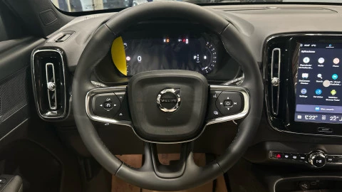 Volvo XC40 B3 G Core Auto 120 kW (163 CV)