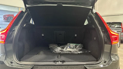 Volvo XC40 B3 G Core Auto 120 kW (163 CV)