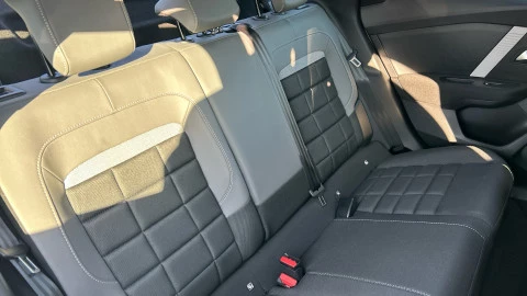 Citroën C4 Hybrid 145 ë-DCS6 Plus