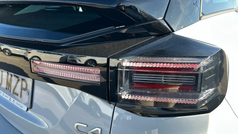 Citroën C4 Hybrid 145 ë-DCS6 Plus