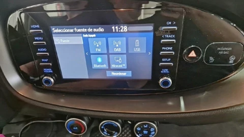 Toyota Aygo X Cross 1.0 VVT-I 72CV Play