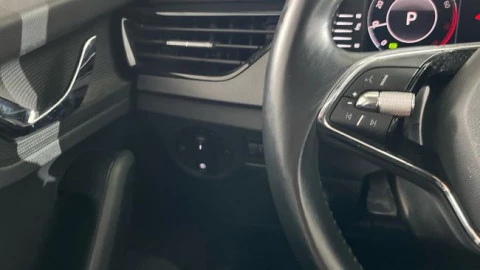 Skoda Kamiq 1.0 TSI 81kW (110CV) DSG Emotion