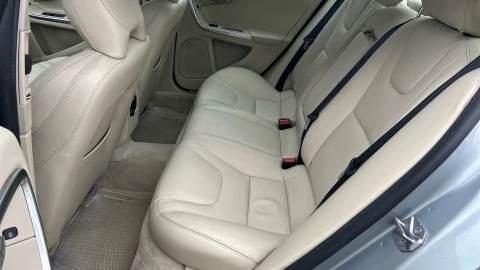 Volvo S60 2.0 D3 Momentum Auto