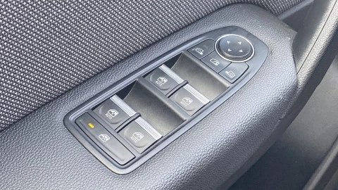 Renault Captur techno Eco-G 100cv (74 kW)