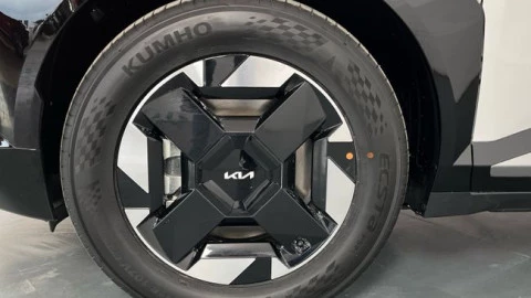 Kia EV5 Earth Long Range
