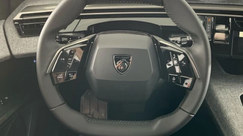 Peugeot 3008 Hybrid 1.2 107KW Allure eDCS6