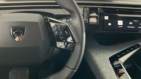 Peugeot 3008 Hybrid 1.2 107KW Allure eDCS6