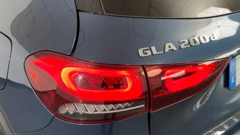 Mercedes-Benz GLA GLA 200 D