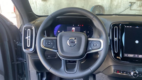 Volvo XC40 2.0 B3 G Core Auto