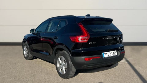 Volvo XC40 1.5 T2 Momentum Core Auto