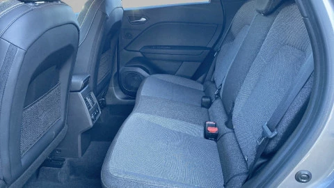 Renault Captur techno Eco-G 100cv (74 kW)