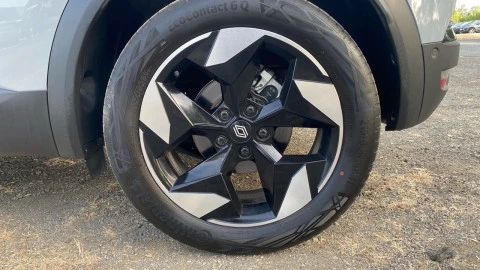 Renault Captur techno Eco-G 100cv (74 kW)