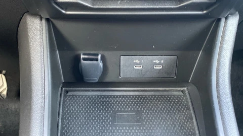 Renault Captur techno Eco-G 100cv (74 kW)