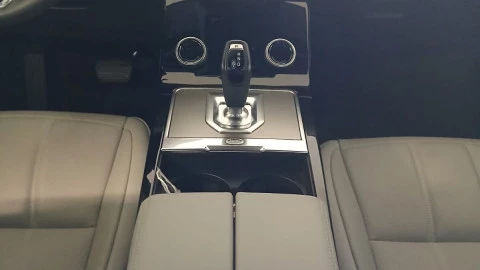 Land Rover Range Rover Evoque 2.0 D204 SE AUTO 4WD MHEV