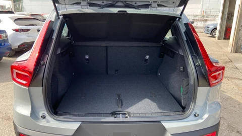 Volvo XC40 2.0 B3 G Essential Auto