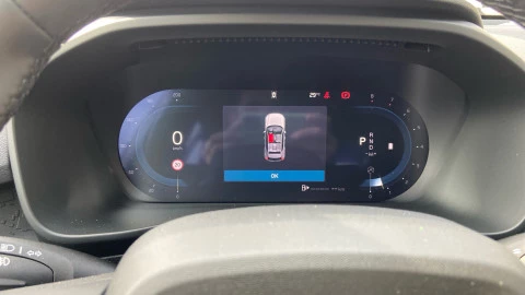 Volvo XC40 2.0 B3 G Essential Auto