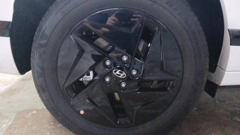 Hyundai Kona EV 99kW 48kWh Black Line