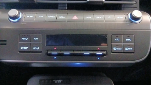 Hyundai Kona EV 99kW 48kWh Black Line