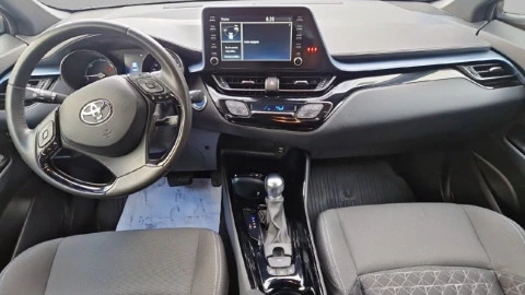 Toyota C-HR 2.0 180H Advance