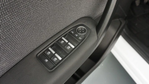 Renault Captur techno Eco-G 100cv (74 kW)