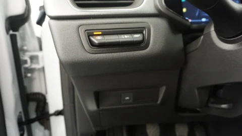 Renault Captur techno Eco-G 100cv (74 kW)