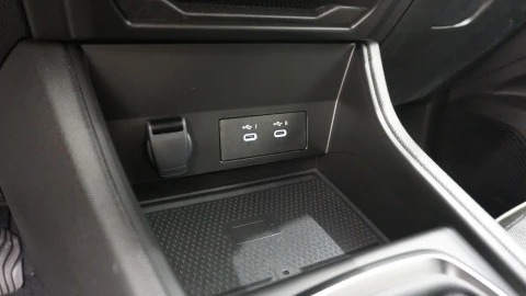 Renault Captur techno Eco-G 100cv (74 kW)