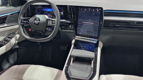 Renault Espace Iconic E-Tech full hybrid 146kW