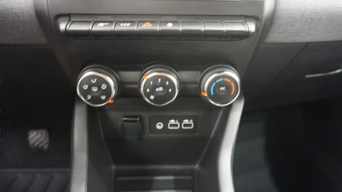 Renault Clio Evolution TCe 90 (67kw)