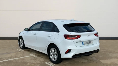 Kia Ceed 1.6 MHEV iMT 100kW (136CV) Concept