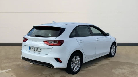 Kia Ceed 1.6 MHEV iMT 100kW (136CV) Concept