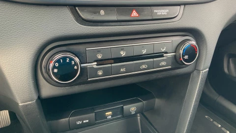 Kia Ceed 1.6 MHEV iMT 100kW (136CV) Concept