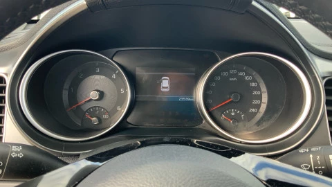 Kia Ceed 1.6 MHEV iMT 100kW (136CV) Concept