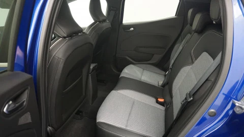 Renault Clio Techno full hybrid E-Tech 145 (103Kw)