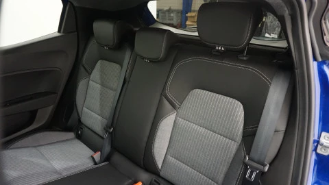 Renault Clio Techno full hybrid E-Tech 145 (103Kw)
