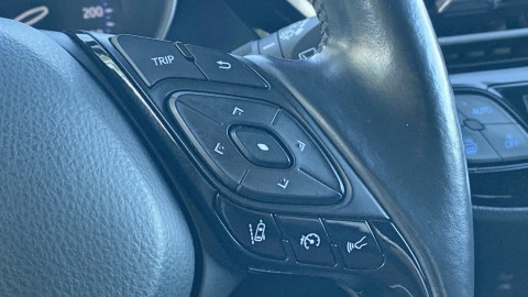 Toyota C-HR 1.8 125H Advance