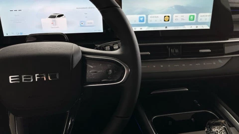 EBRO S700 1.5 TGDI PHEV Premium E-CVT