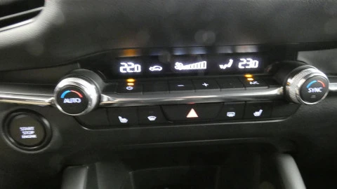 Mazda3  2.0 e-Skyactiv-G Homura 90kW