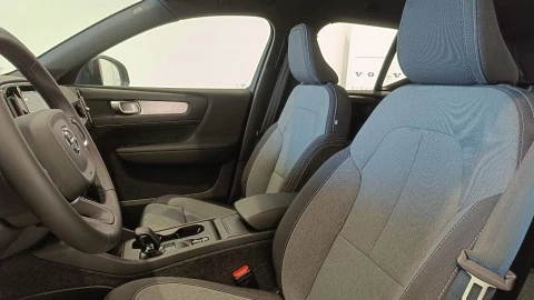 Volvo XC40 2.0 B3 G Core Auto