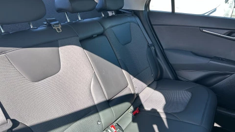 Kia Niro 1.6 GDi HEV 104kW (141CV) Drive