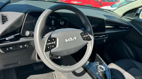 Kia Niro 1.6 GDi HEV 104kW (141CV) Drive