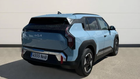 Kia EV3 Earth Long Range
